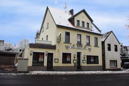 Gewerbe und Wohnen im Altbauambiente