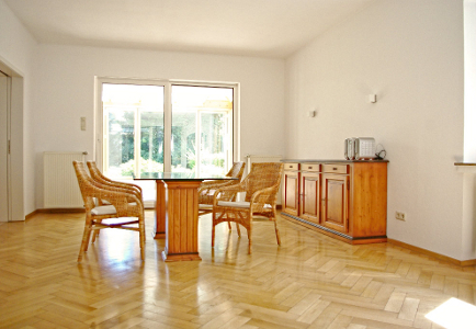 Hochwertig sanierte Diplomatenvilla in Rüngsdorf