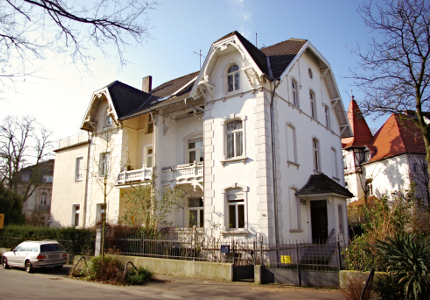 Prachtvoller Jugendstilaltbau im Villenviertel