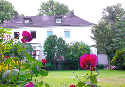 Zur Miete im Villenviertel: Erstbezug nach Komplettrenovierung